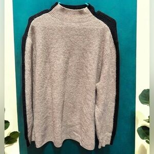 Vince Camuto Turtleneck Sweater in Beige and Black LARGE